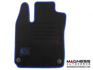 smart fortwo Floor Mats - 453 model - Carpet w/ Blue Binding 